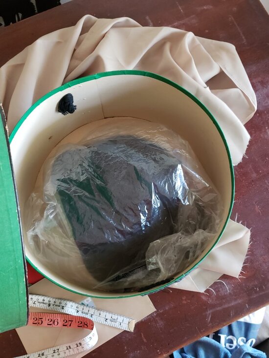 VINTAGE CLOCHE BLACK FURRY FELT HAT main image 9